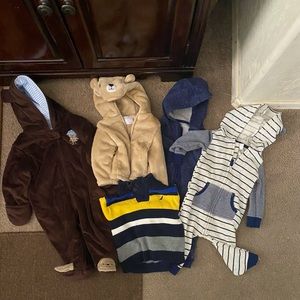 Adorable baby boy winter bundle with coat. 9 month. Excellent condition!